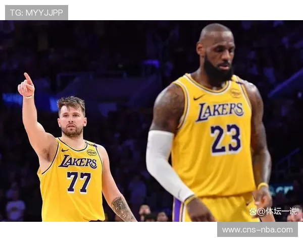 湖人末节崩盘负活塞！东契奇30分8失误，詹姆斯生日夜17分